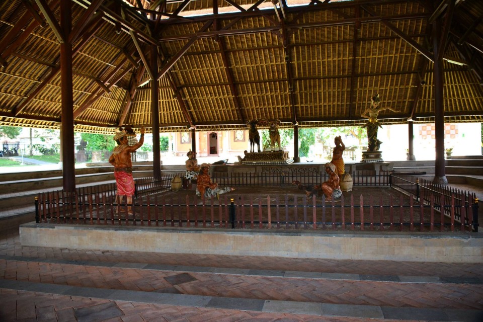 Wantilan, used as cockfight pavilion and for other social gatherings