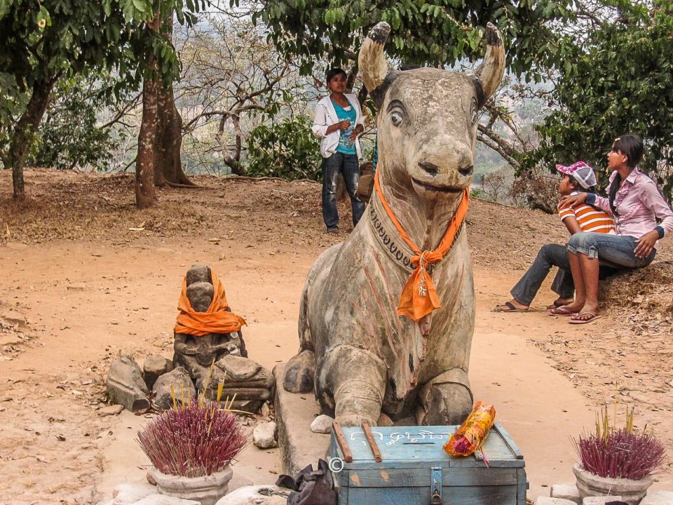 Ta Keo Nandi - Still worshipped as seen in the picture.